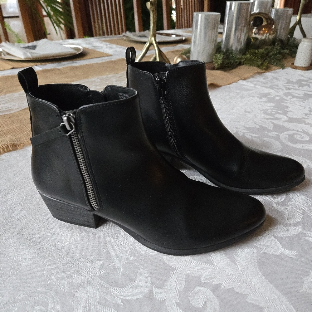 Esprit 'Talaya' Ankle Boots Sz7.5M  - Excellent !
